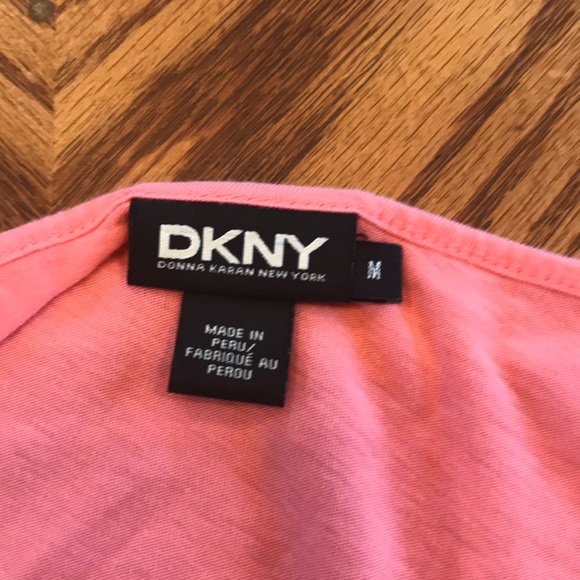 DKNY t-shirt medium - Picture 3 of 3